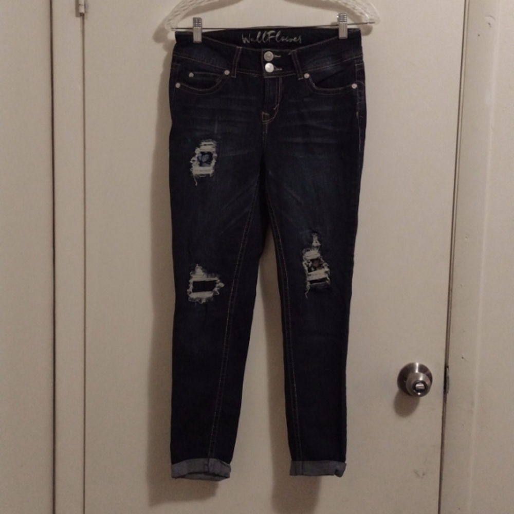 Wallflower Distressed with Floral inner Patches Stretch Skinny Capri Jeans!